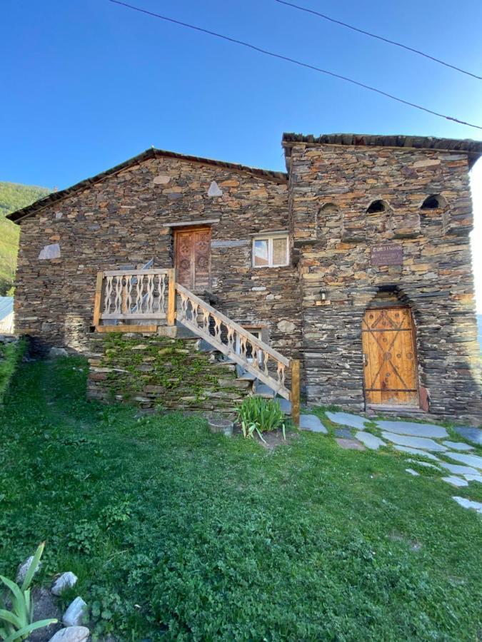 Hotel Nizharadze'S Tower Ushguli Exterior foto