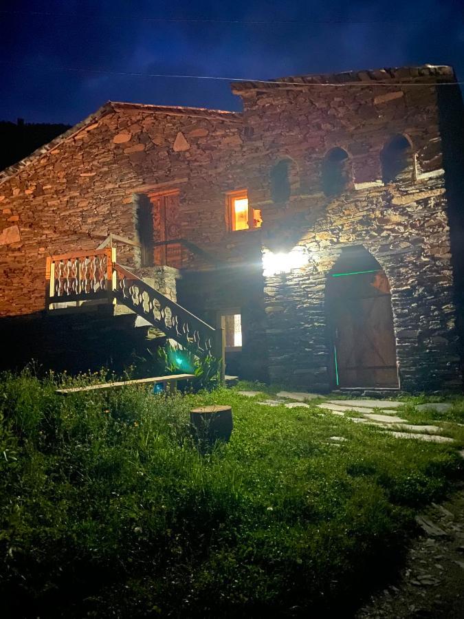 Hotel Nizharadze'S Tower Ushguli Exterior foto