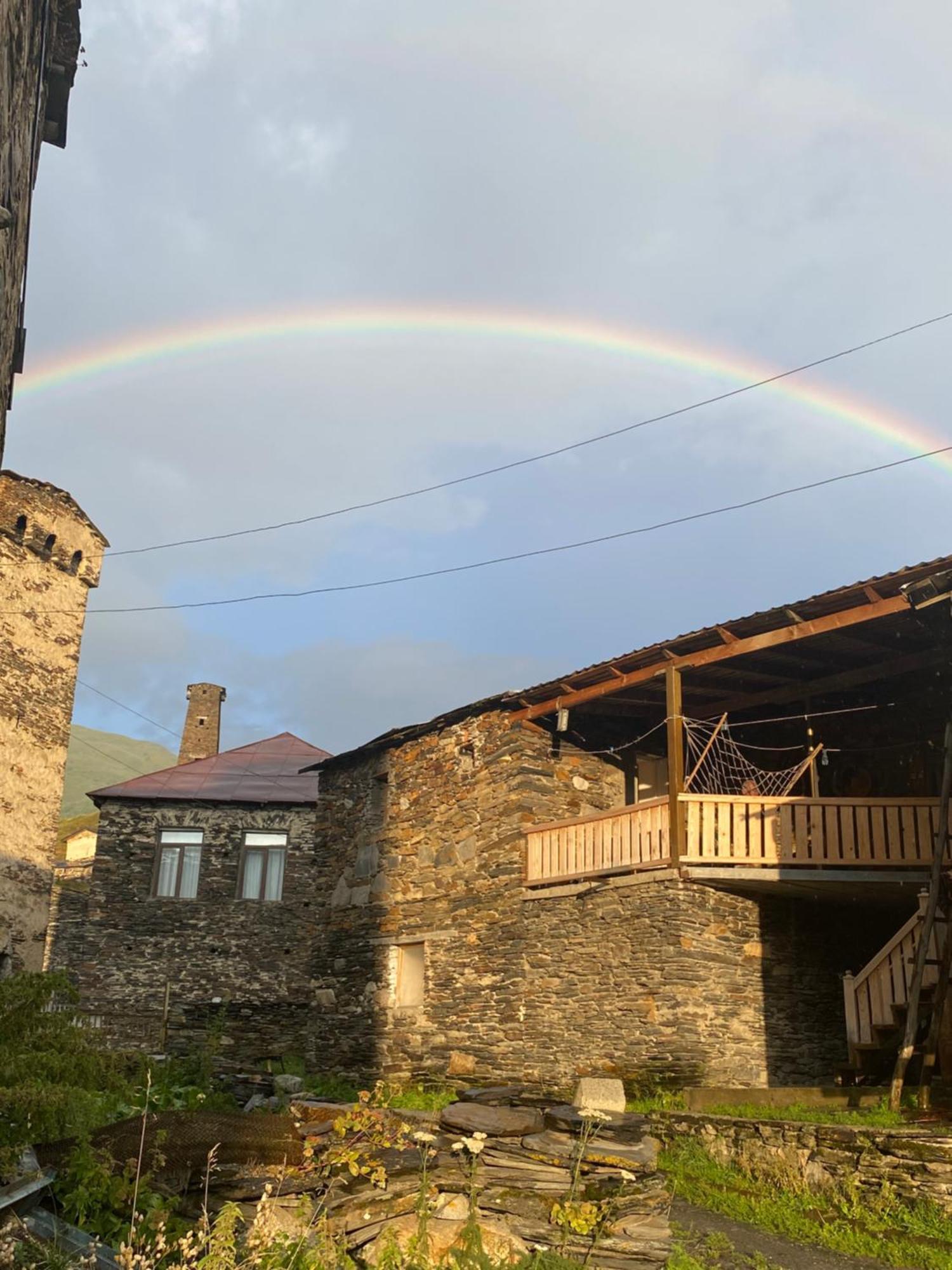 Hotel Nizharadze'S Tower Ushguli Exterior foto